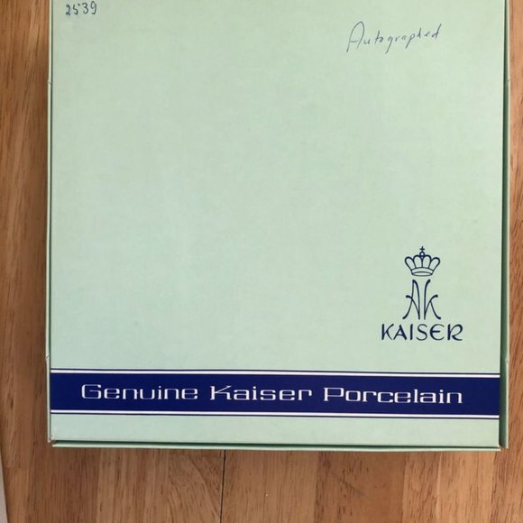 Vintage Genuine Kaiser Collector's Plates Classic Fairy Tales by Gerda Neubacher - Picture 7 of 7